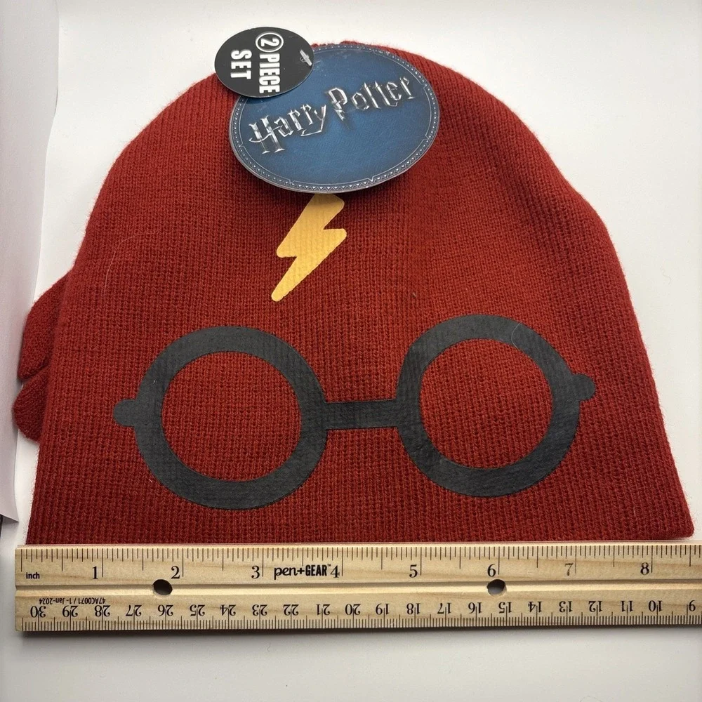 Harry Potter 2-Piece Unisex Set – Hat/Cap & Gloves